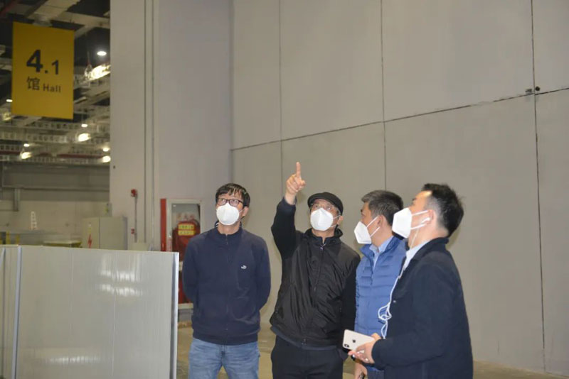 臨危受命向“疫”行 烈火真金顯本色 華建集團(tuán)承擔(dān)國(guó)家會(huì)展中心(上海)應(yīng)急改造項(xiàng)目